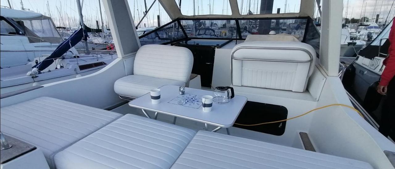 Sejour Insolite Sur Un Yacht. Bateau Hotel A Quai. La Rochelle  Exteriér fotografie